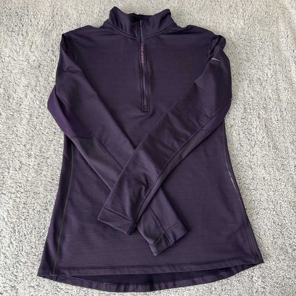 Nike Women’s HyperWarm 1/4 Zip Pullover